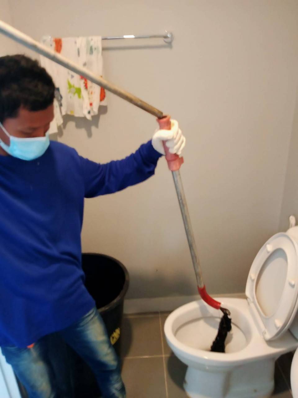 16 - https://ช่างท่อตันจันทบุรี.com | ช่างท่อตันจันทบุรี - งูเหล็กทะลวงท่อ ลอกท่อ ต่อท่อ แก้ไขท่อน้ำทิ้งอุดตันทุกชนิด ไม่ว่าจะเป็นท่อพื้นห้องน้ำตัน ชักโครกอุดตัน โถปัสสาวะตัน อ่างล้างจานตัน อ่างล้างหน้า-มือตัน ท่อระเบียงตัน ท่อเมน ของบ้าน อาคาร โรงเเรม โรงงาน คอนโด อาคารพาณิชย์