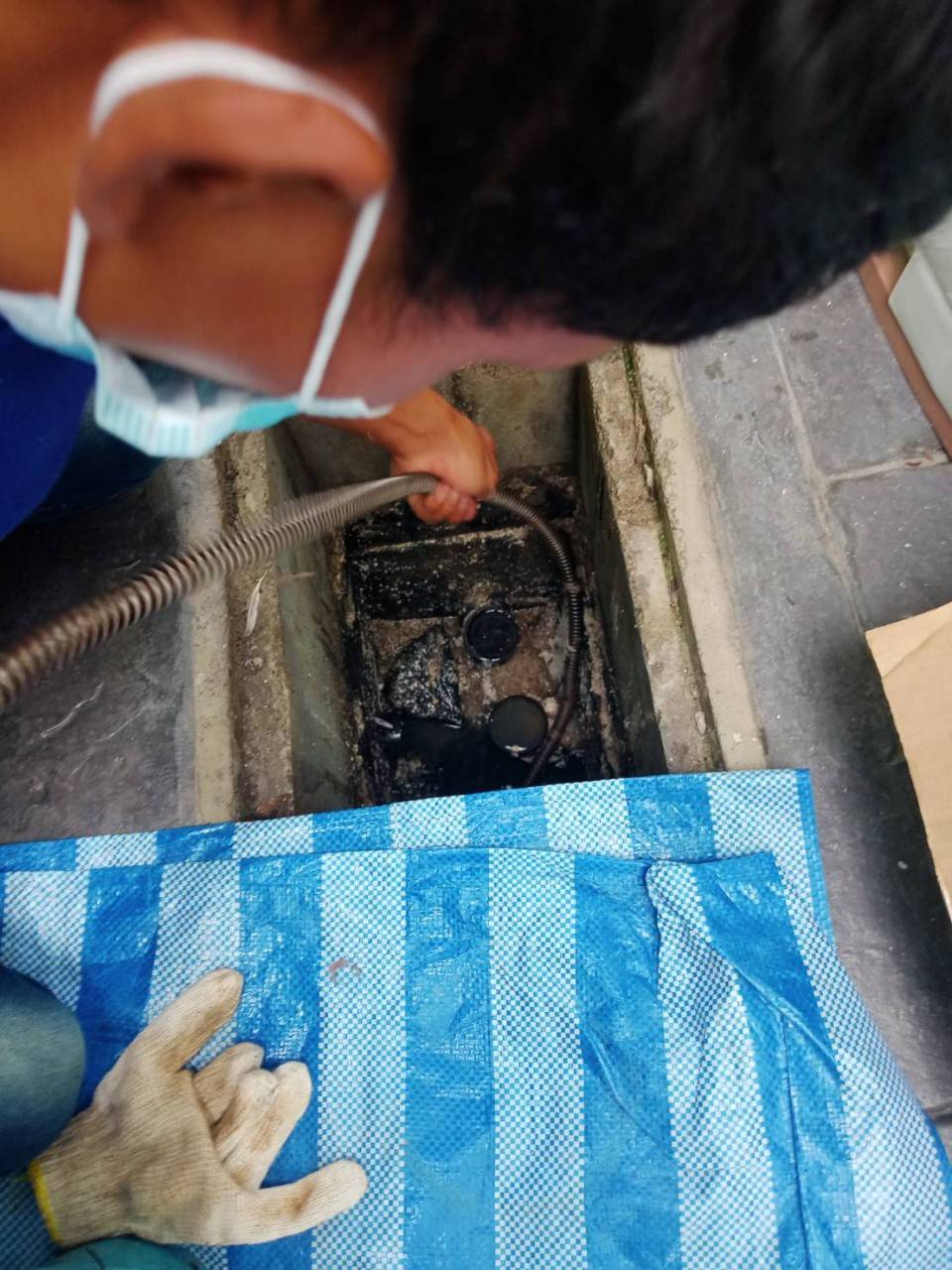 19 - https://ช่างท่อตันจันทบุรี.com | ช่างท่อตันจันทบุรี - งูเหล็กทะลวงท่อ ลอกท่อ ต่อท่อ แก้ไขท่อน้ำทิ้งอุดตันทุกชนิด ไม่ว่าจะเป็นท่อพื้นห้องน้ำตัน ชักโครกอุดตัน โถปัสสาวะตัน อ่างล้างจานตัน อ่างล้างหน้า-มือตัน ท่อระเบียงตัน ท่อเมน ของบ้าน อาคาร โรงเเรม โรงงาน คอนโด อาคารพาณิชย์